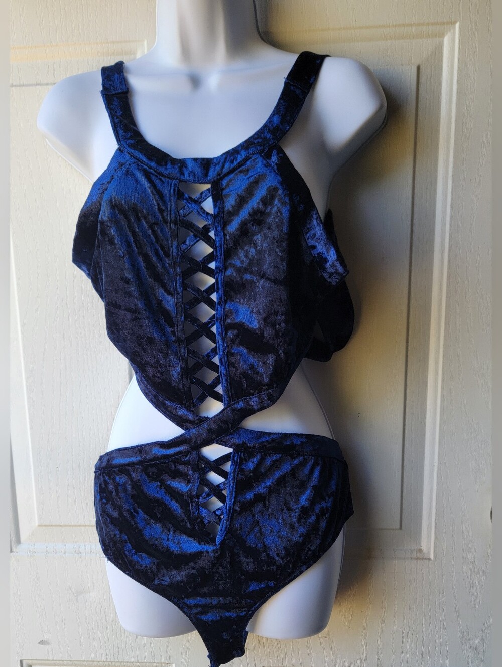 IHeartRaves Royal Blue Crushed Velvet Bodysuit Size Large